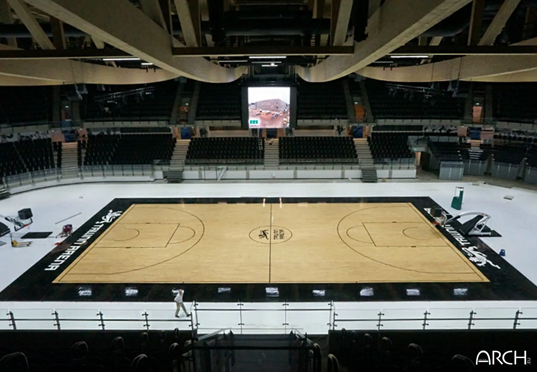Ecran LED intérieur ARCH installé dans la salle Tondiraba Ice Hall de Tallinn en Estonie
